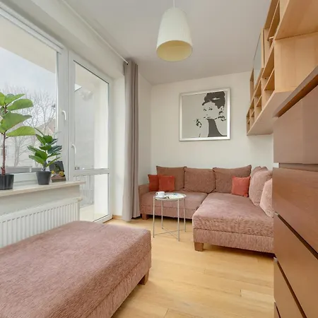 Daire Spacious In The Heart Of By Renters